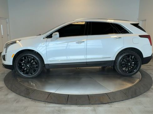 Used 2024 Cadillac XT5 Premium Luxury w/ Technology Package AWD/4WD image 5