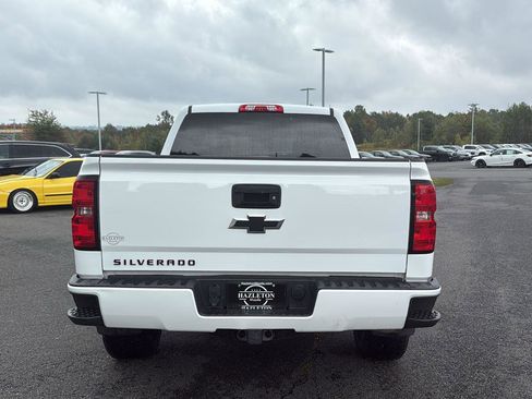 Used 2018 Chevrolet Silverado 1500 LT w/ Redline Edition image 8