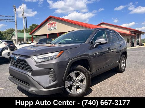 Used 2024 Toyota RAV4 XLE w/ Convenience Package AWD/4WD image 1