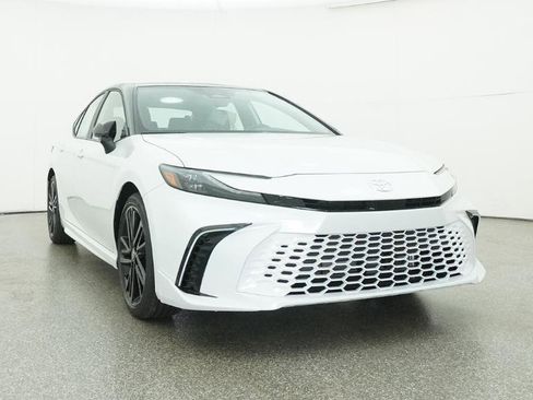 New 2026 Toyota Camry XSE FWD image 17