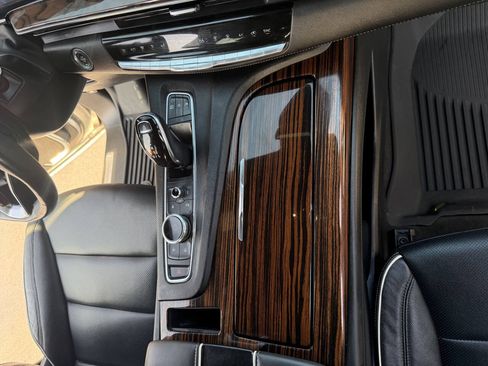 Used 2022 Cadillac Escalade Premium Luxury w/ Performance Package AWD/4WD image 38