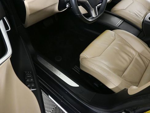 Used 2017 Tesla Model S 75D image 7