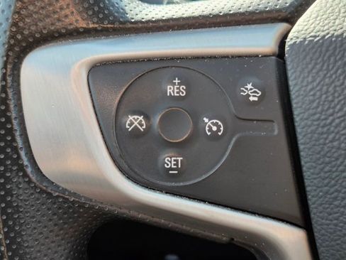 Used 2022 GMC Terrain SLE w/ Driver Convenience Package FWD image 19