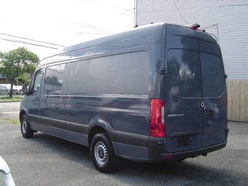 Used 2019 Mercedes-Benz Sprinter 170 image 10