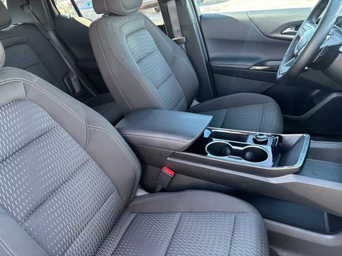 Used 2026 Chevrolet Equinox LT w/ Safety and Technology Package image 15