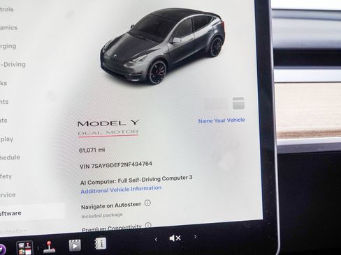 Used 2022 Tesla Model Y Performance AWD/4WD image 27