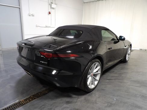 Used 2020 Jaguar F-TYPE Convertible RWD image 10