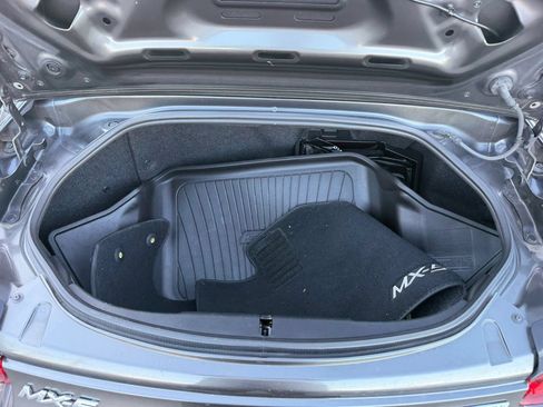Used 2017 MAZDA MX-5 Miata RF Grand Touring RWD image 12