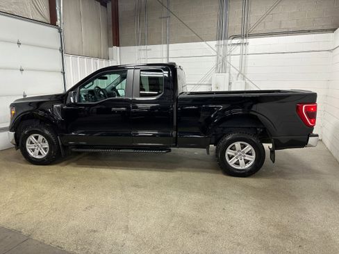 Used 2023 Ford F150 XL w/ XL Chrome Appearance Package image 4