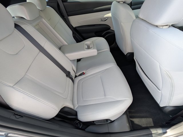 Used 2026 Hyundai Tucson SE FWD image 14