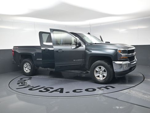 Used 2017 Chevrolet Silverado 1500 LT w/ All Star Edition image 24