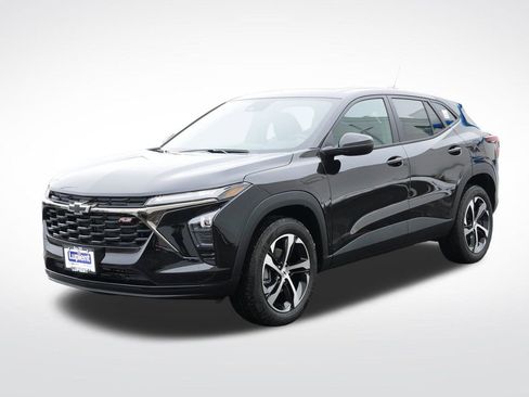 New 2026 Chevrolet Trax RS w/ Sunroof Package image 12