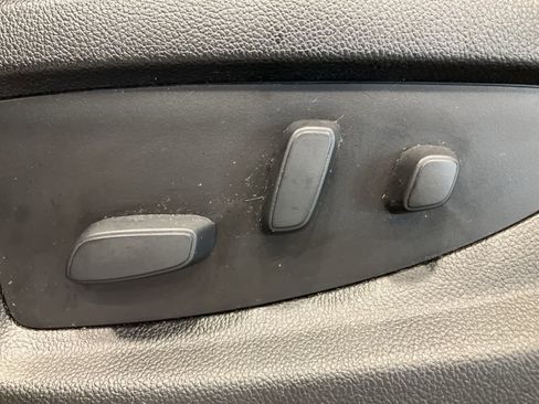 Used 2019 Chevrolet Silverado 1500 LT w/ All Star Edition image 11