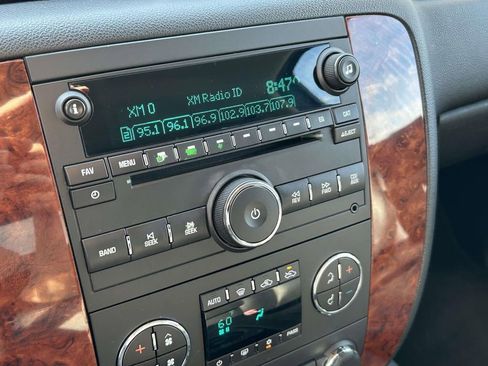Used 2013 Chevrolet Avalanche LT w/ All-Star Edition RWD image 23