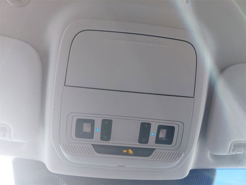 New 2026 Ford Explorer Active w/ Active Comfort Package image 32