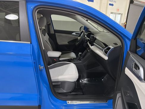 New 2026 Volkswagen Taos SE AWD/4WD image 37