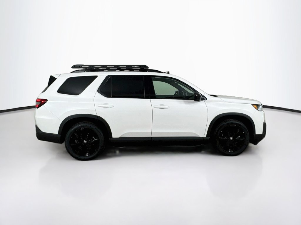 New 2026 Honda Pilot Black Edition image 8