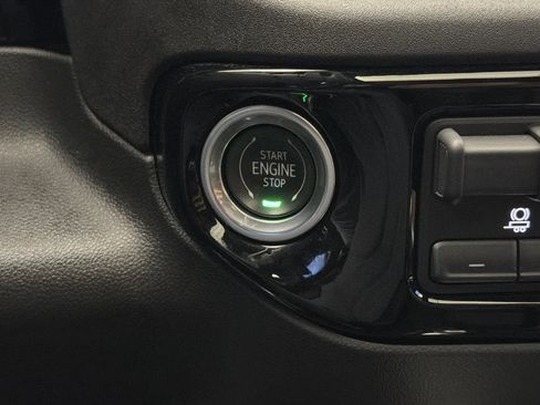 Used 2023 Chevrolet Silverado 1500 High Country w/ High Country Premium Package image 22