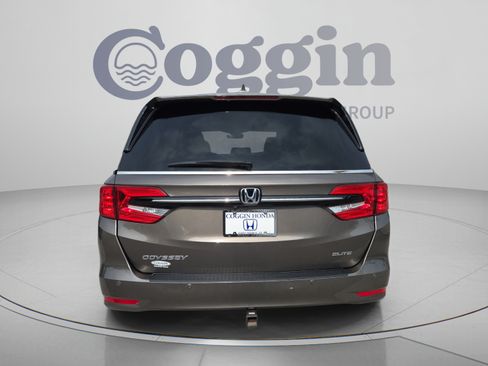 Certified 2022 Honda Odyssey Elite image 4