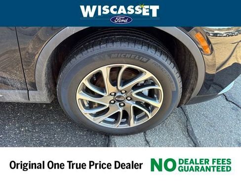Used 2022 Lincoln Corsair AWD w/ Equipment Group 101A image 29