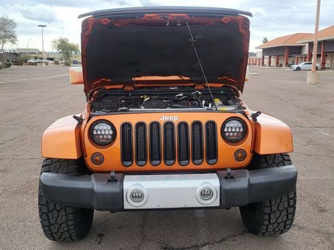 Used 2011 Jeep Wrangler Unlimited Sahara w/ Dual Top Group image 32