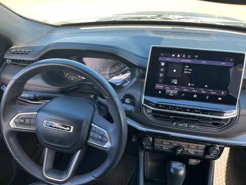 Used 2023 Jeep Compass Trailhawk image 33