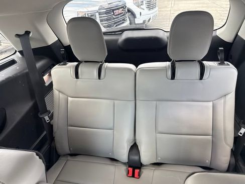 Used 2025 Ford Explorer Active w/ Active Comfort Package AWD/4WD image 11