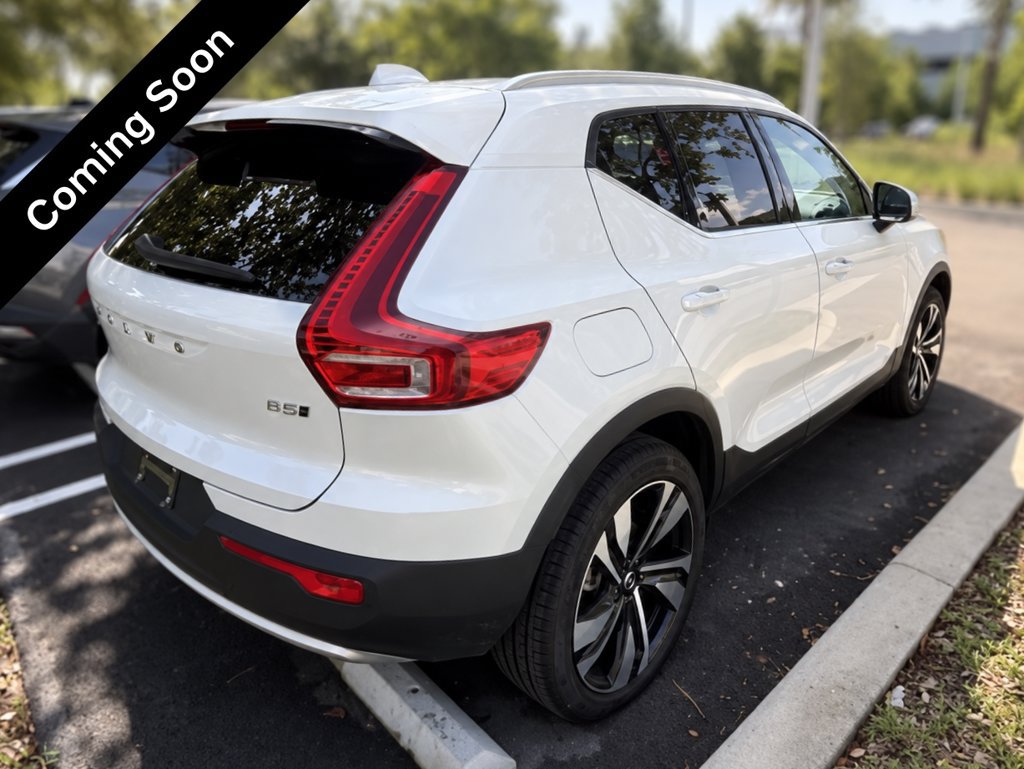 Certified 2024 Volvo XC40 B5 Ultimate w/ Protection Package Premier AWD/4WD image 5
