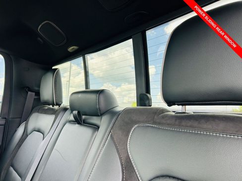 Used 2023 RAM 1500 Laramie AWD/4WD image 10