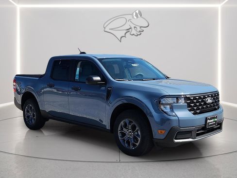 New 2025 Ford Maverick XLT image 4