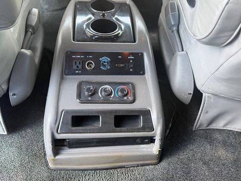 Used 2013 GMC Savana 1500 RWD image 26