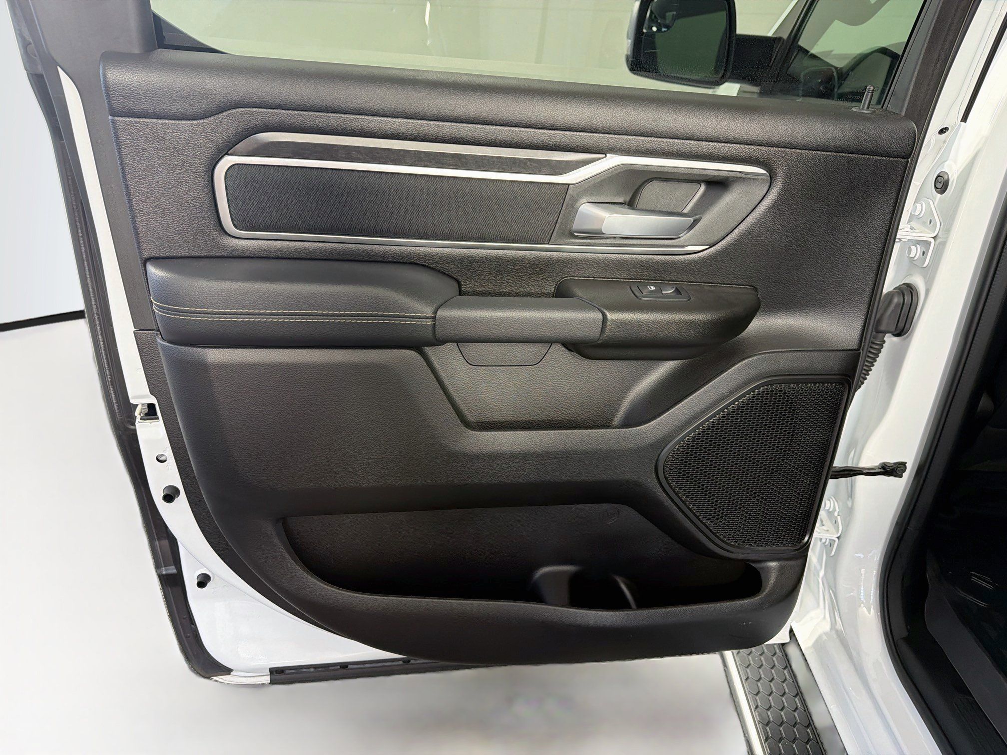 Used 2023 RAM 1500 Big Horn AWD/4WD image 26