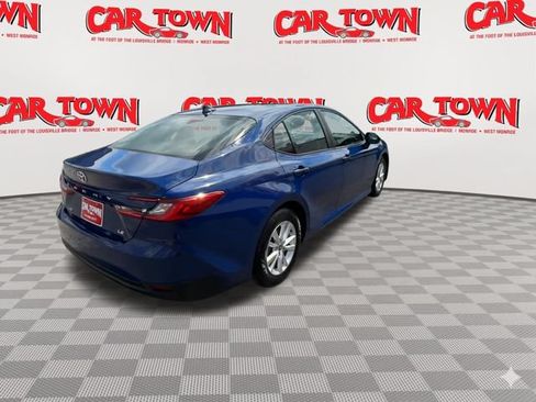 Used 2025 Toyota Camry LE FWD image 8