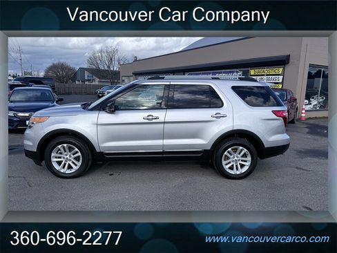 Used 2013 Ford Explorer XLT image 1