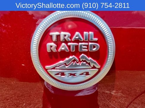 Used 2018 Jeep Grand Cherokee Trailhawk AWD/4WD image 40
