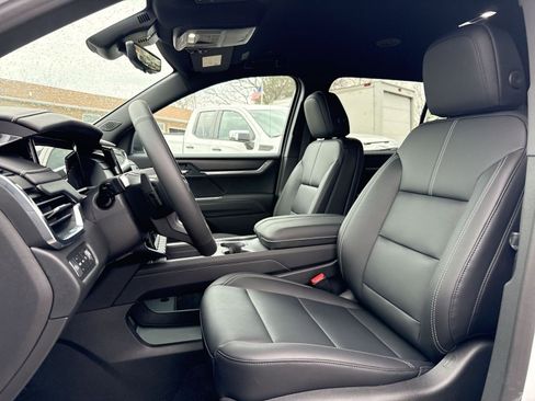 New 2026 GMC Acadia Elevation image 13