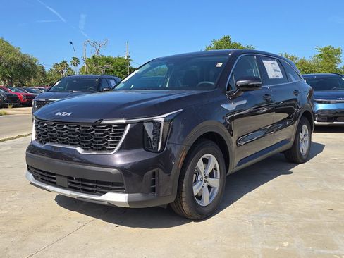 New 2026 Kia Sorento LX FWD image 4