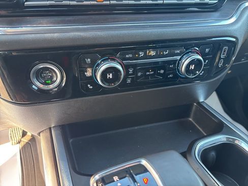 Used 2023 GMC Sierra 1500 SLT w/ SLT Premium Package image 26