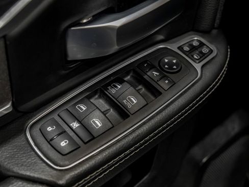 Used 2024 RAM 2500 Big Horn w/ Safety Group image 43