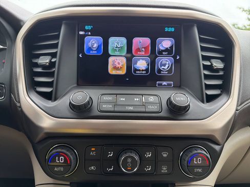 Used 2018 GMC Acadia Denali w/ Technology Package AWD/4WD image 15