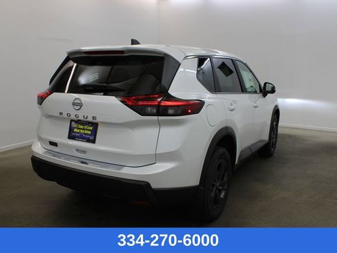 New 2026 Nissan Rogue SV image 4