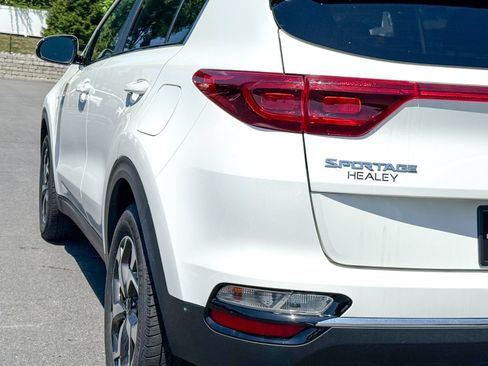 Certified 2021 Kia Sportage LX w/ LX AWD Popular Package image 9
