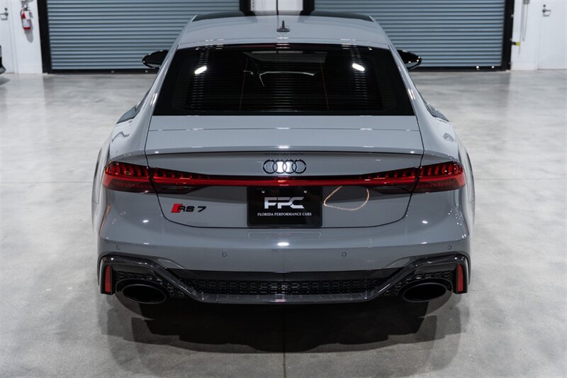 Used 2021 Audi RS 7 Sportback w/ Carbon Optic Package AWD/4WD image 5