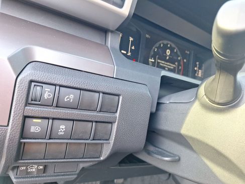 Used 2024 Toyota Tacoma SR5 image 17