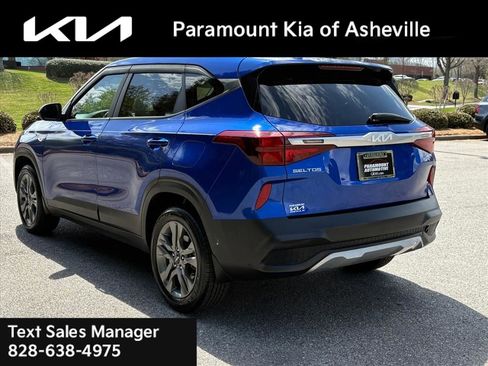 Used 2022 Kia Seltos LX AWD/4WD image 4