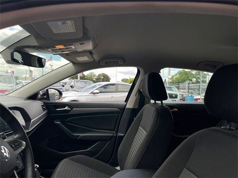 Used 2024 Volkswagen Jetta S image 10