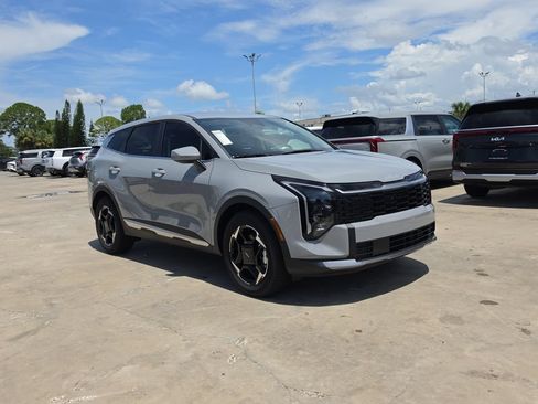 New 2027 Kia Sportage EX FWD image 2