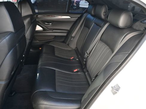 Used 2015 BMW M5 image 19