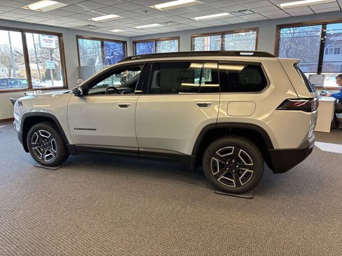 New 2026 Jeep Cherokee Limited image 2
