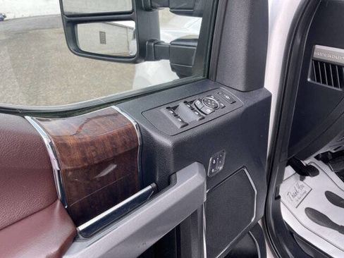 Used 2017 Ford F350 Platinum w/ Platinum Ultimate Package image 10